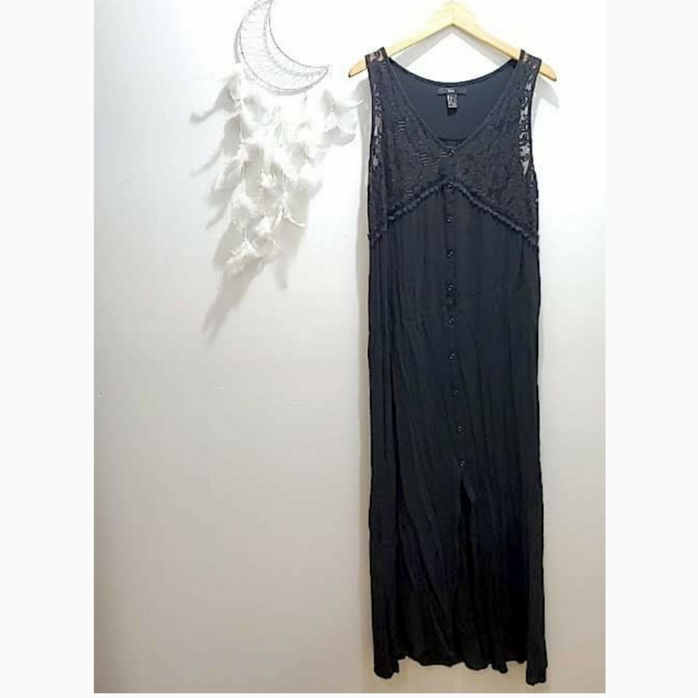 ▫️F21 lace slit dress▫️